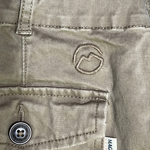 Magellan Outdoors Brown Women’s Shorts (Sz 6) - Picture 8 of 12